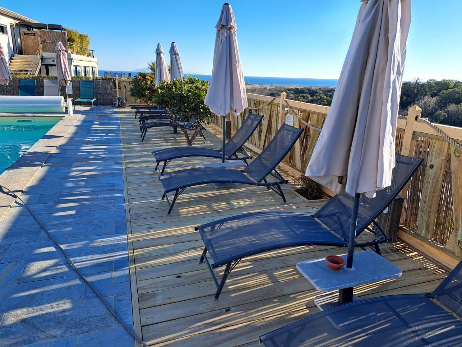 Cote Et Mer - Appartement Haut Standing Dans Villa Avec Piscine Et Vue Mer Taglio-Isolaccio エクステリア 写真